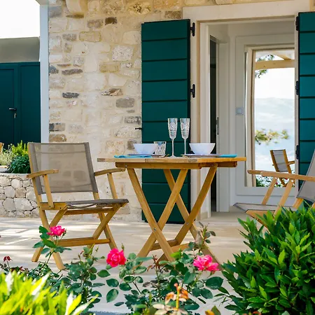 Hotel Lemongarden - Adults Only Sutivan