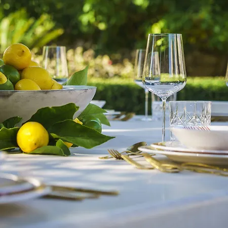 Lemongarden - Adults Only Szálloda Sutivan