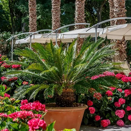 Lemongarden - Adults Only Hotel