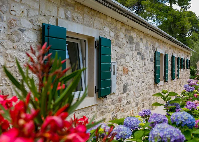 Lemongarden - Adults Only Hotel Sutivan