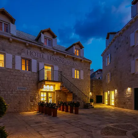 Lemongarden - Adults Only 5*