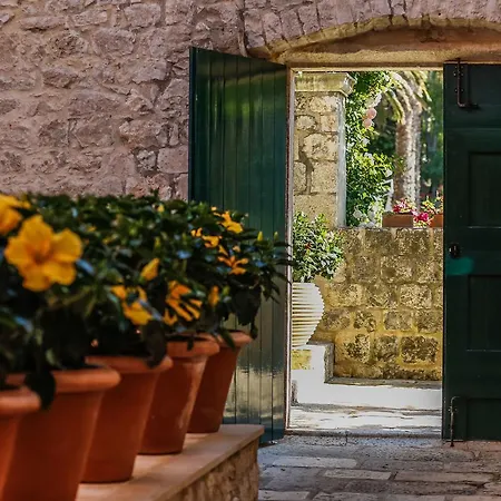 Lemongarden - Adults Only Hotel Sutivan